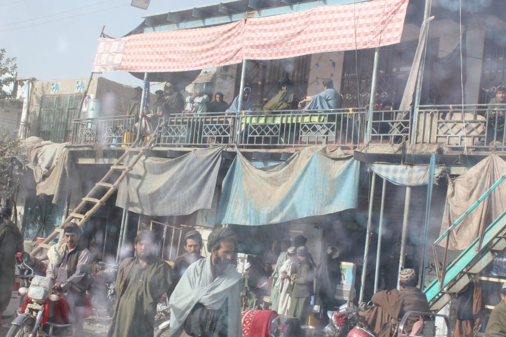 Tea House, Tirin Kot, Urūzgōn. From my car. Photos courtesy Hassan Baroudy.